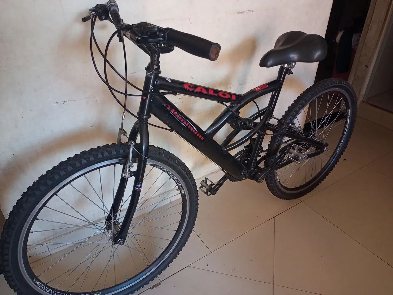 Bicicleta CALOI + Cadeado U-lock Onguard - Foto 3