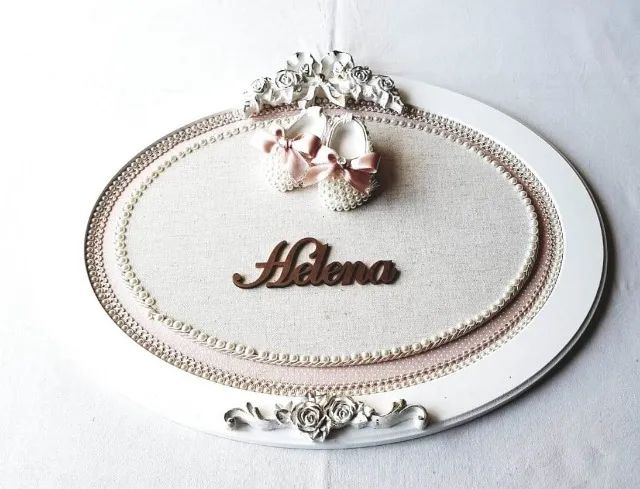 Placa Enfeite de Porta para Quarto Infantil - Oval - Nome Helena - Madeira e Pérolas - Foto 4