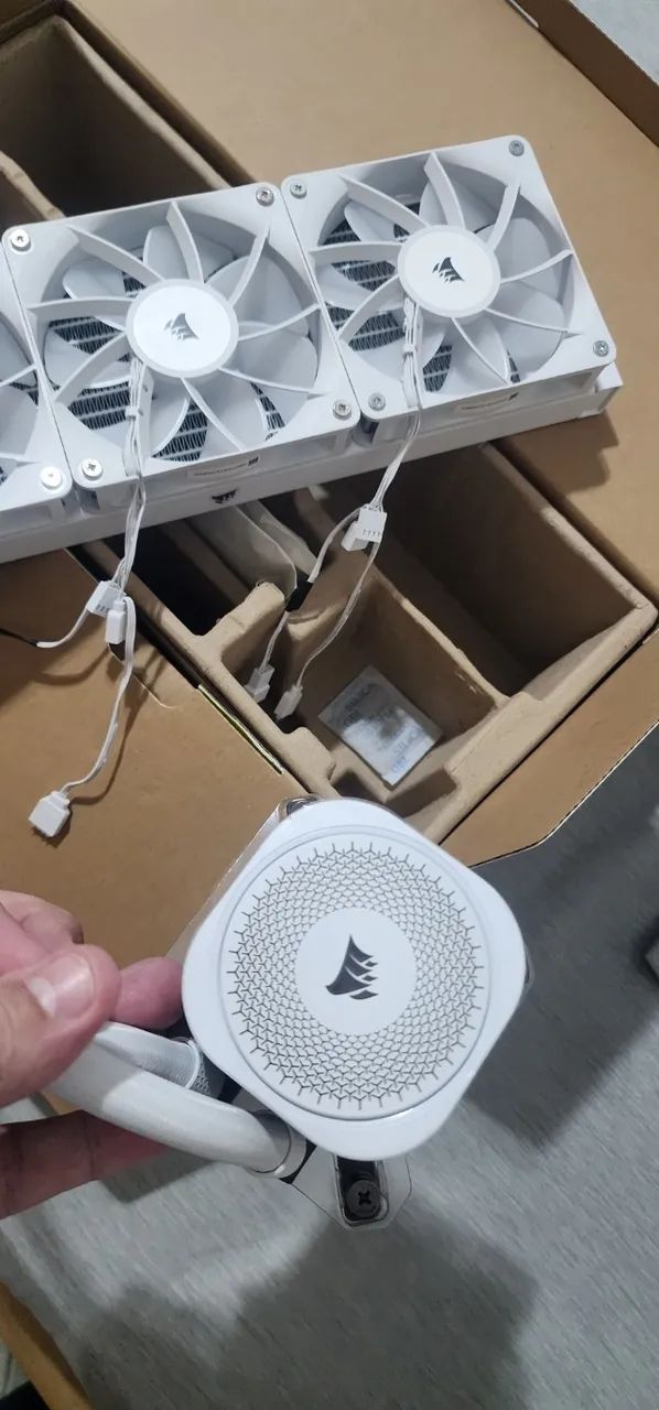 Walter Coller Corsair icue link titan 360 rgb - Foto 5