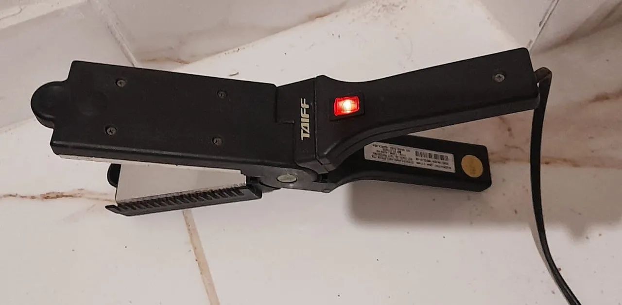 Prancha de Cabelo Taiff - Nova - Foto 2