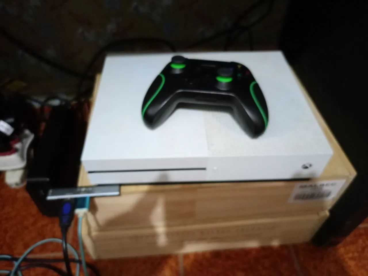 Xbox one S 1 Cont. 1 Tera. 1 jogo mídia. Sem detalhes mínimo 800 - Foto 5