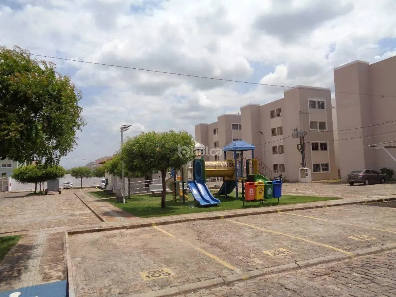 Apartamento à venda, Condomínio Village Leste I-Topazio no bairro Vale do Gaviao, Teresina