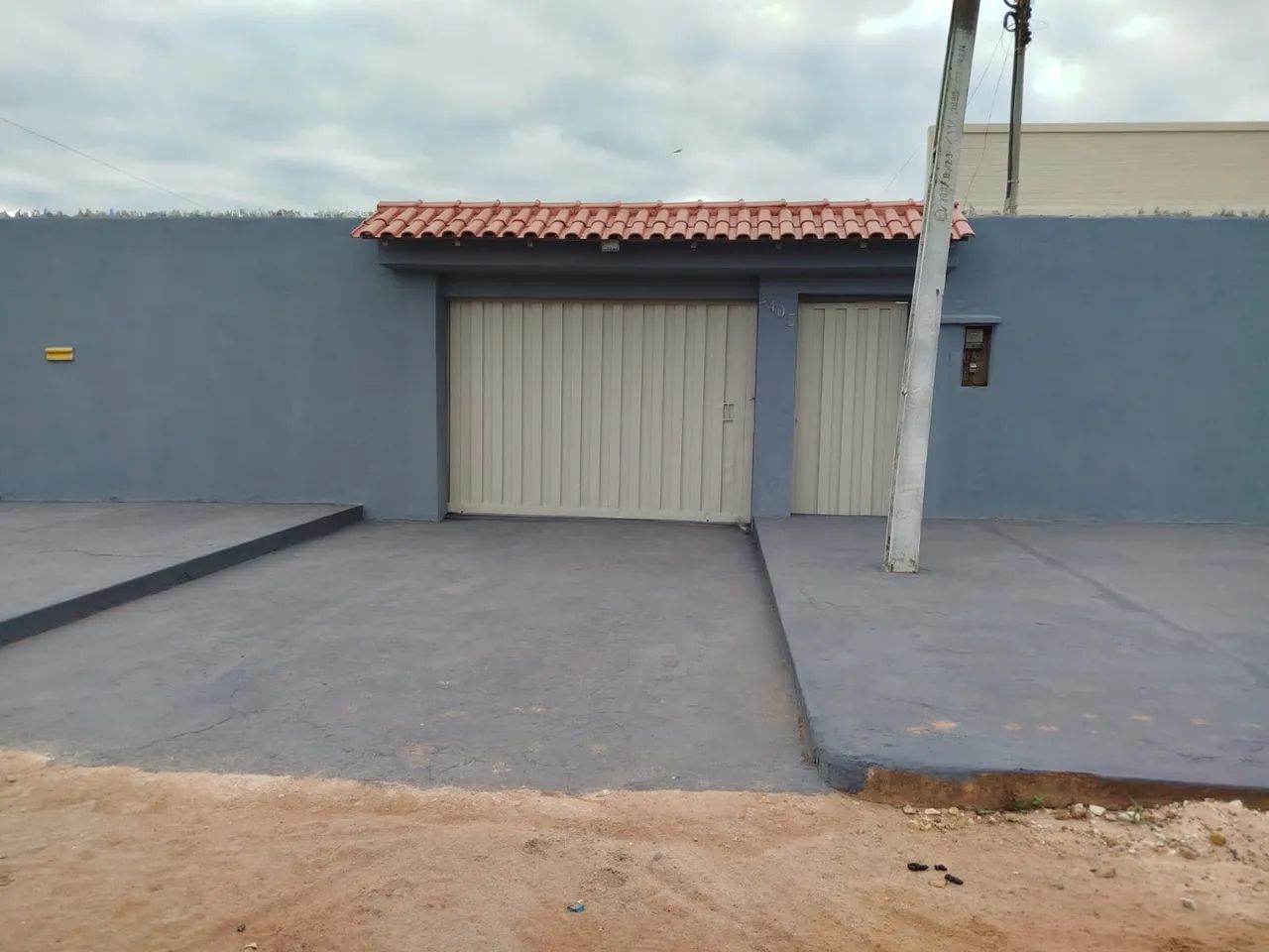 Casa bem localizada - Foto 2