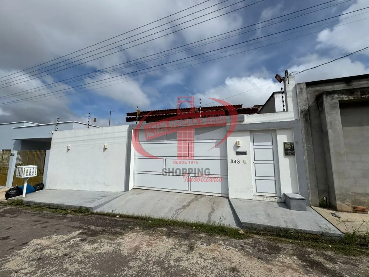 Linda Casa à venda em Acquaville, Santana - 2 dormitórios e 2 banheiros!
