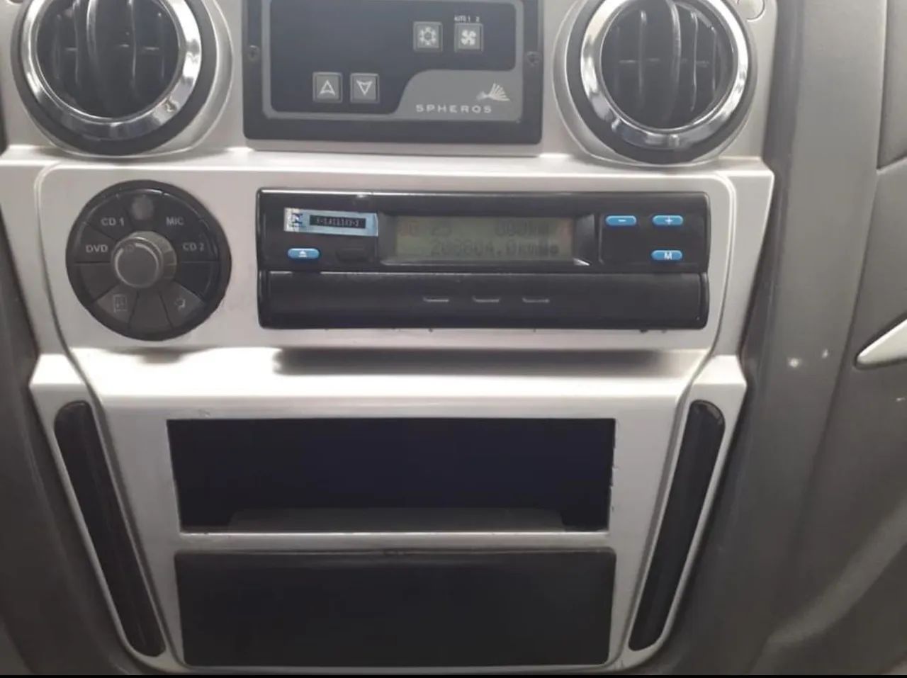 VOLARE W8 32L ANO 2012 - Foto 8