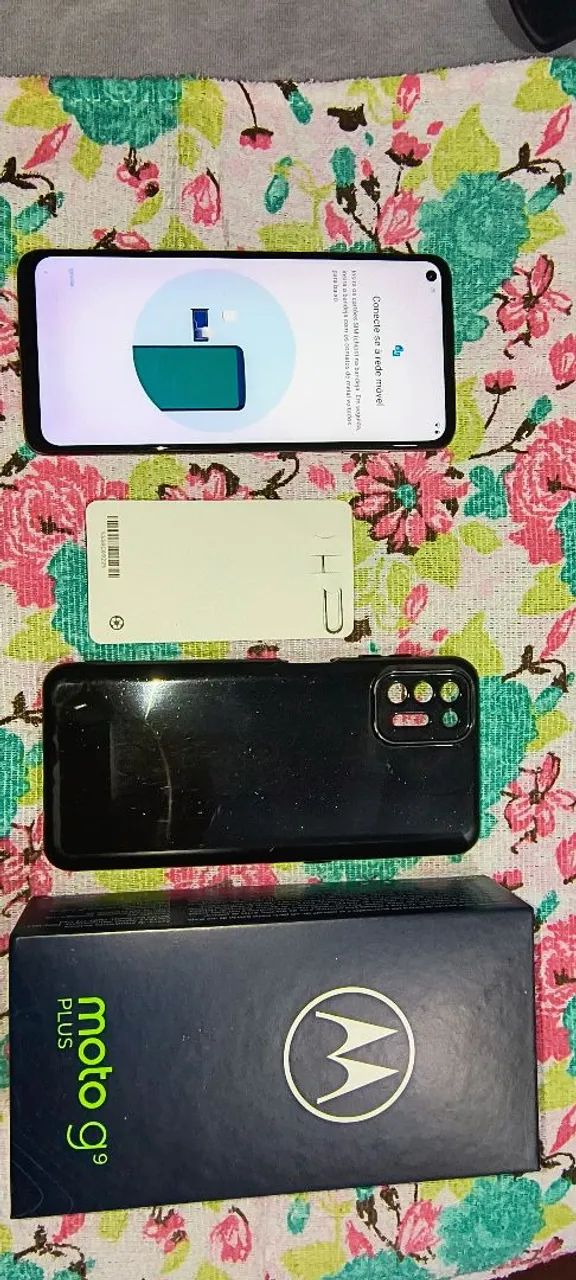 Moto G 9 plus em perfeito estado aconpanha carregador