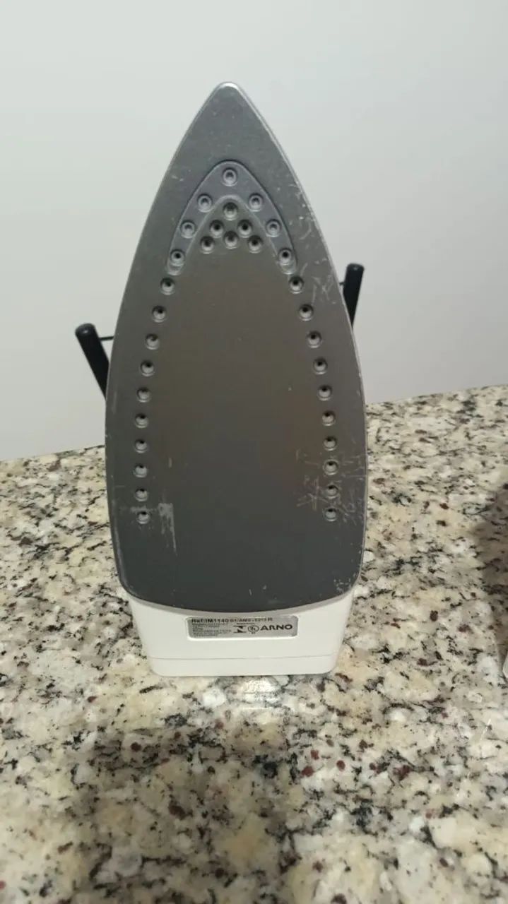 Ferro de passa a vapor  - Foto 4