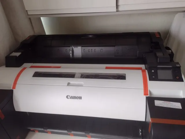 Plotter Canon Imageprograf Tm-200 - Nova - Sem uso -Não foi instalada ainda.