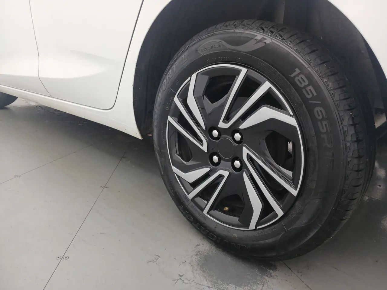 Chevrolet Onix Hatch LT 1.0 12V TB Flex Mec. 4P, foto 12 de 18
