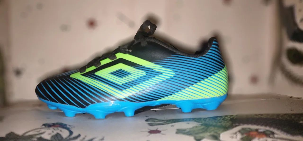 Chuteira umbro azul ORIGINAL (N32)