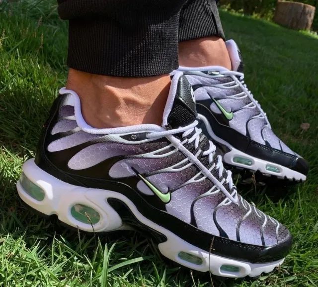 Nike Air Max TN Masculino Branco/Preto - Foto 3