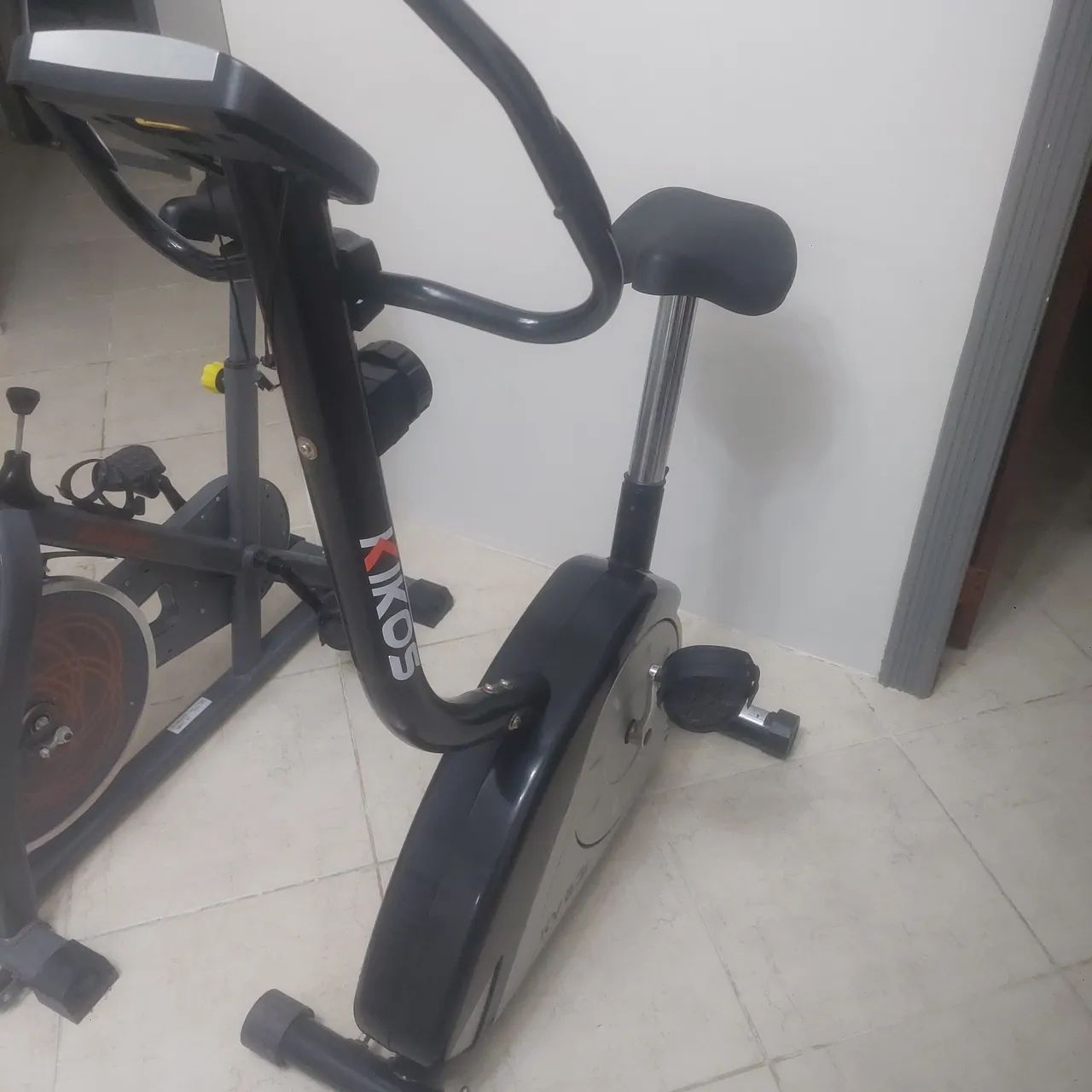 Bicicleta Ergométrica - Academia em Casa - Foto 2