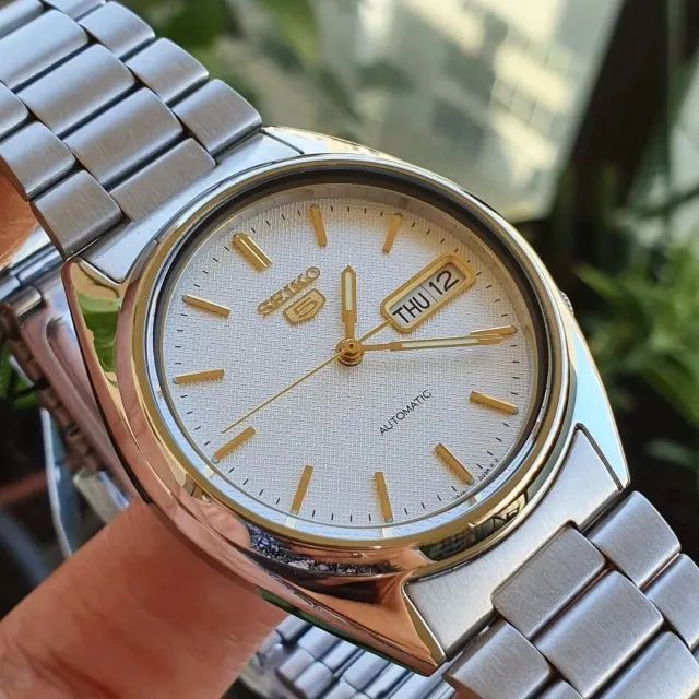 Relógio Seiko 5 Automático Mostrador Texturizado Snxg47k - Foto 3