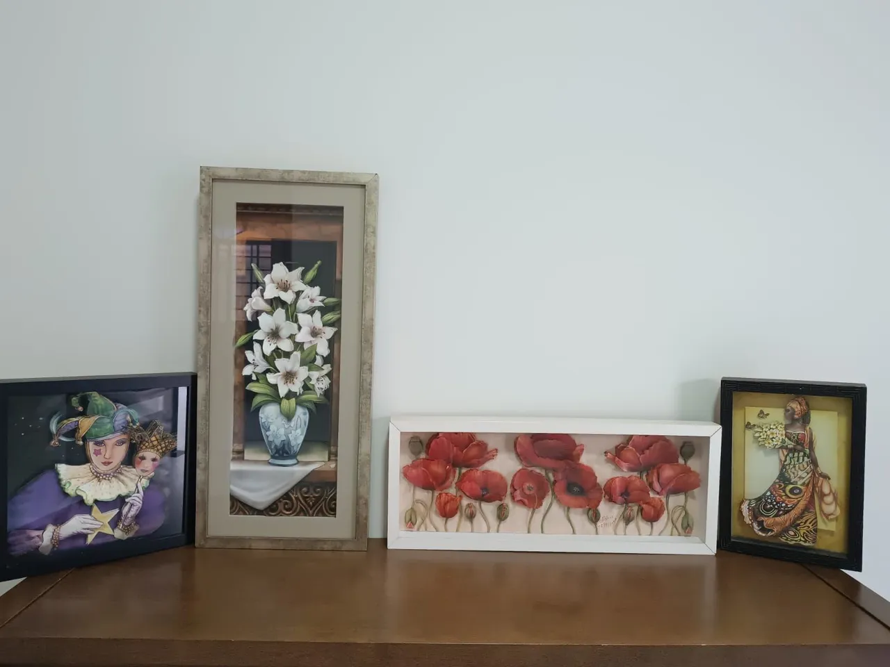 Vendo 4 (quatro) Quadros de Arte Francesa. Valor $700 reais.