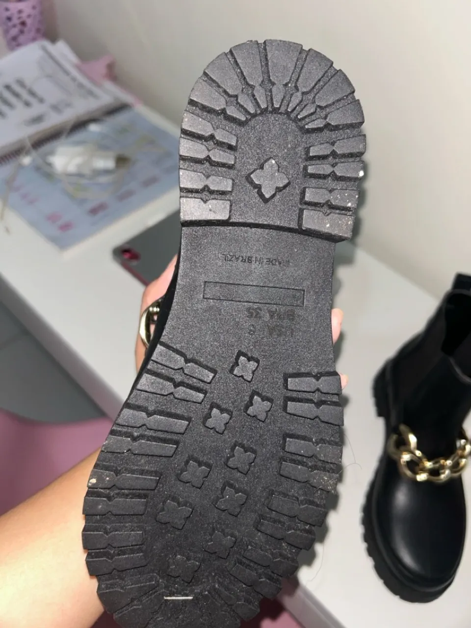 Vendo bota colcci nunca usada