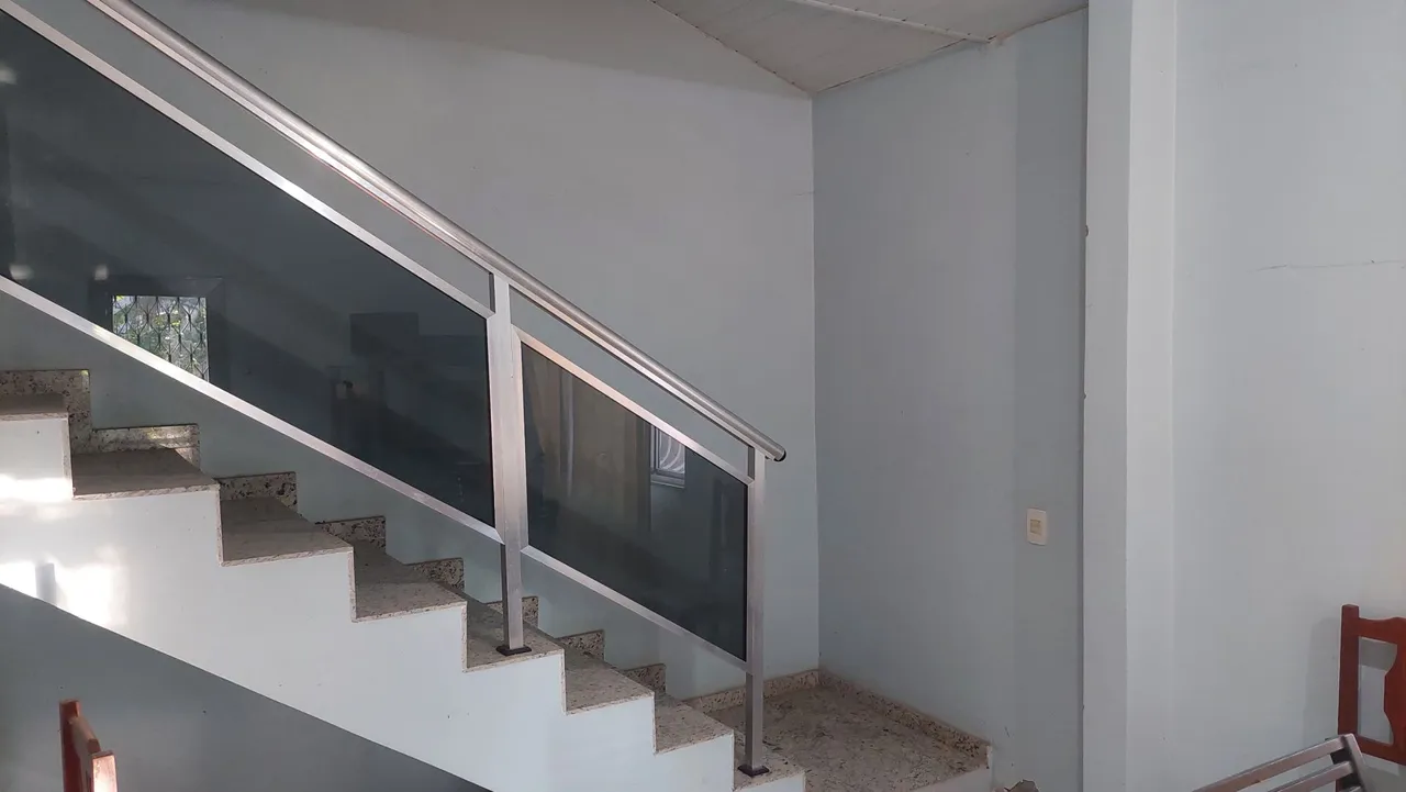 Casa excelente 3 quartos piscina + 1 loja 900 metros quadrados 