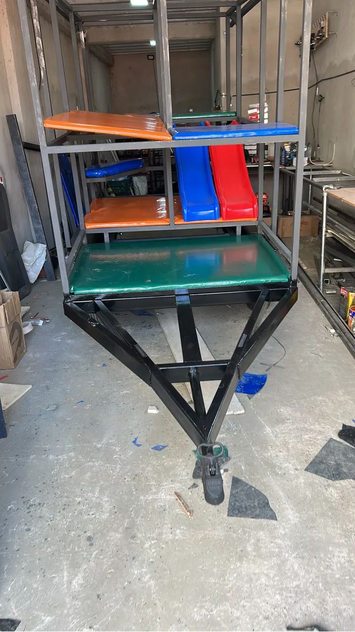 Carretinha KidPlay?Playgraoud móvel completo. 