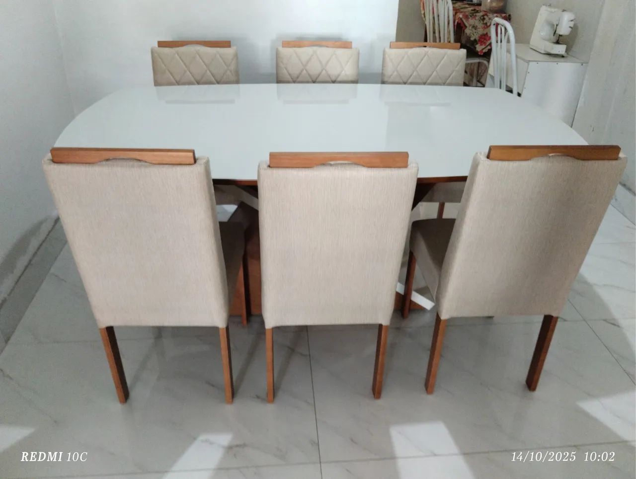 Mesa de jantar pintura laca e madeira  - Foto 3