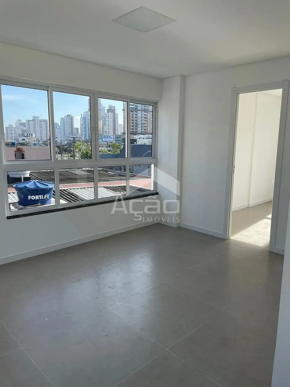 Apartamento Com 02 dormitórios no bairro Fazenda em Itajaí/SC