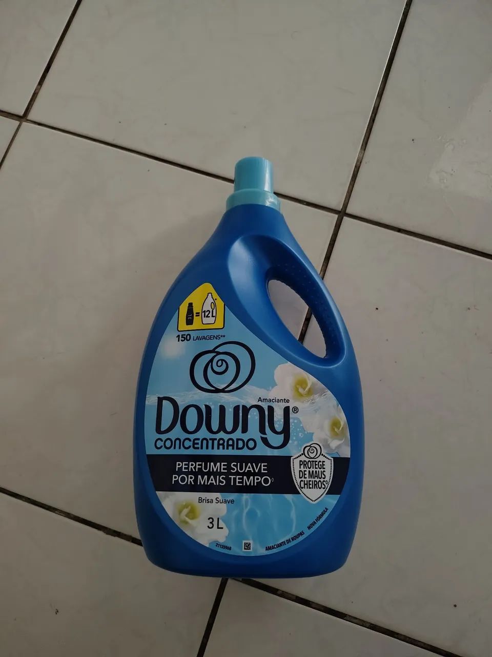 Amaciante de roupas Downy Concentrado - Brisa Suave 3L