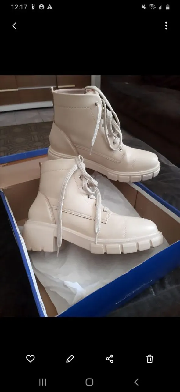 Botas Femininas Bege