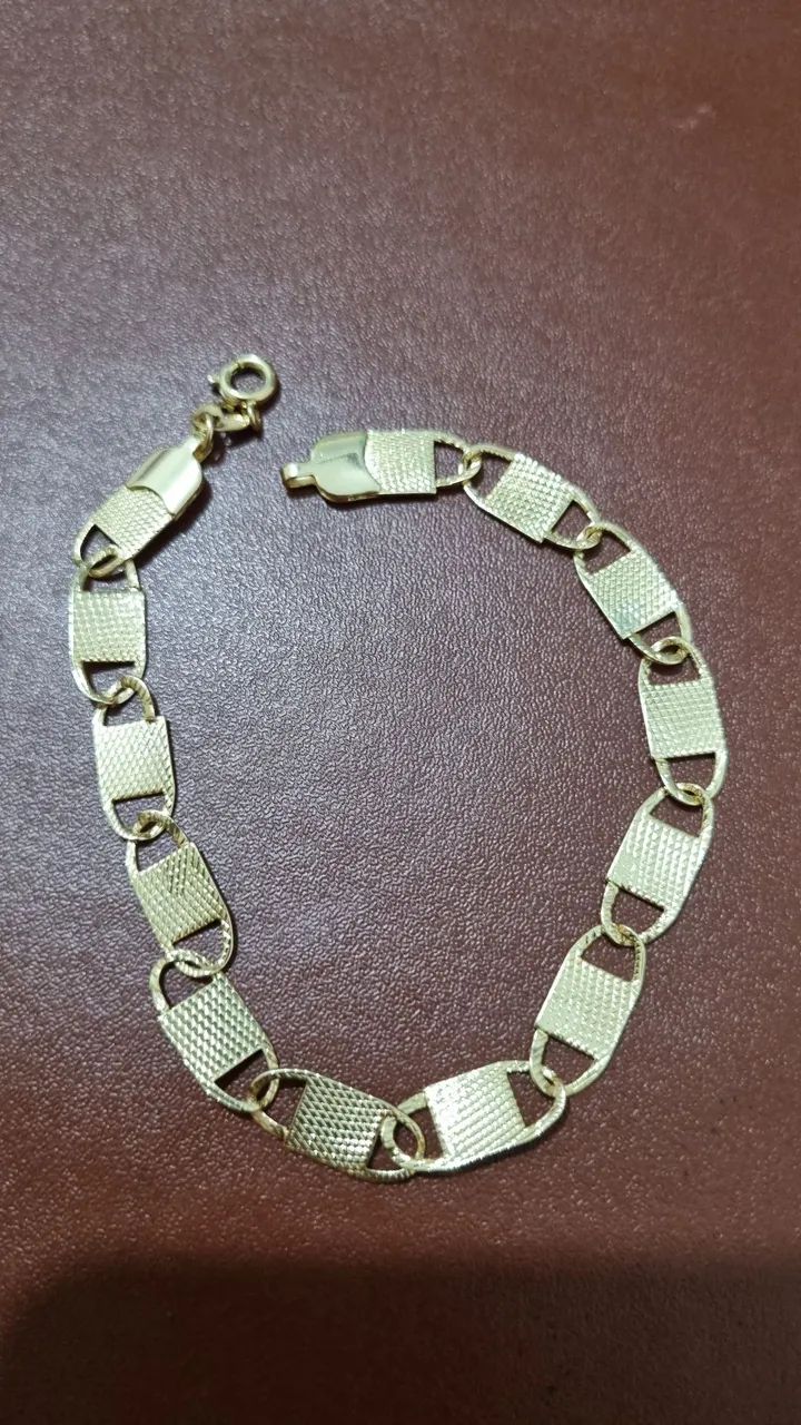 Pulseira banhada a Ouro Elegante