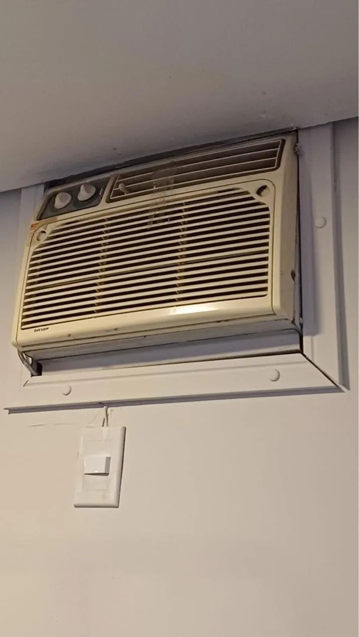 Ar-Condicionado de Janela Usado