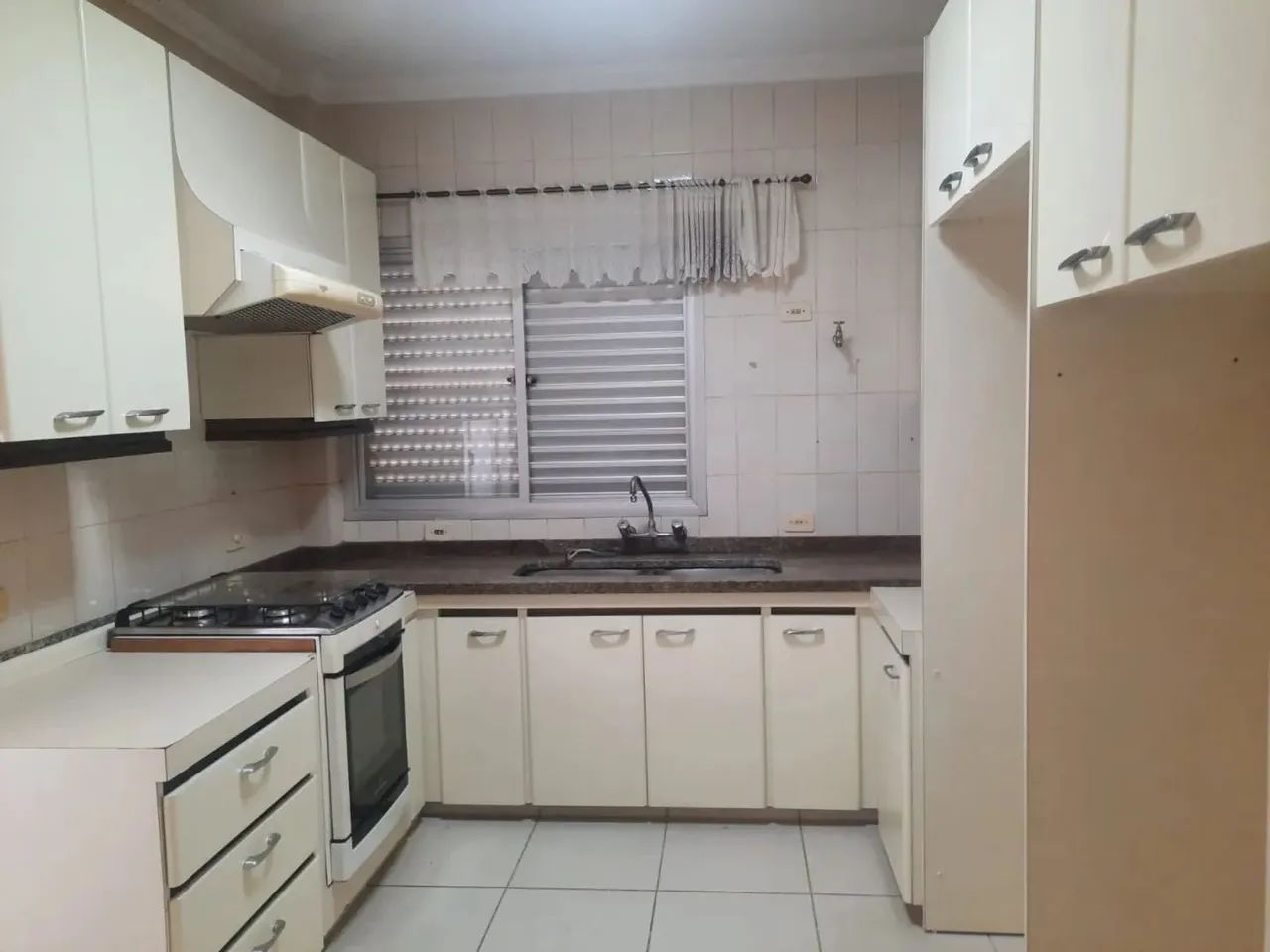 Apartamento com 4 quartos à venda por R$ 900000.00, 74.00 m2 - CENTRO - LONDRINA/PR - Foto 3