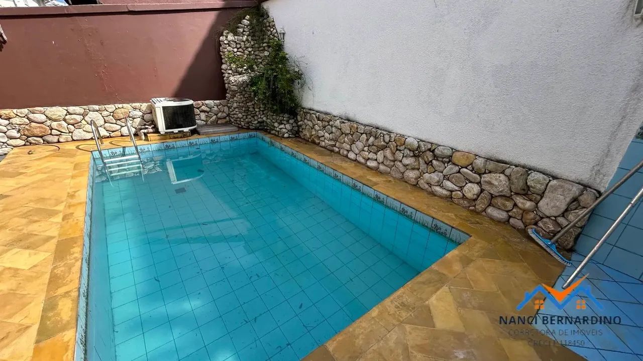 Casa com Piscina em Cond. Fechado de Arujá a venda ! Confira ! - Foto 8