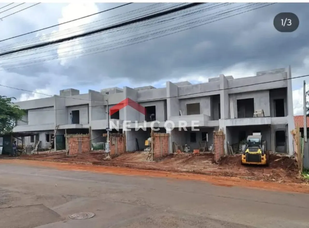 Sobrado em Rua Soiti Taruma - Colúmbia - Londrina/PR