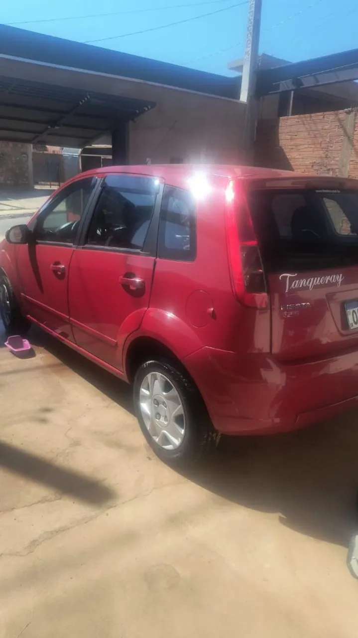 Ford Fiesta 2012 vendo ou troco