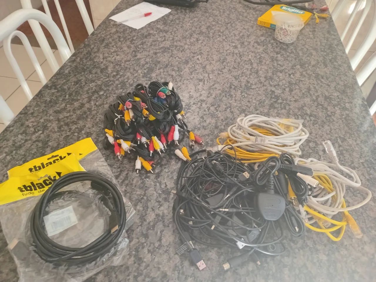 Kit de Cabos para TV - Diversos Modelos e Tamanhos