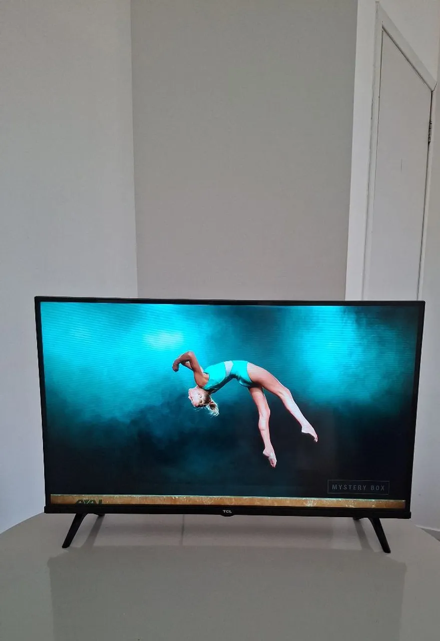 TV SMART TCL 32 POLEGADAS- GOOGLE ASSISTENTE/BORDA INFINITA