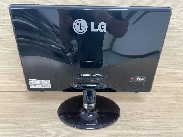 Monitor Lg Flatron Ea2050t 20 Polegadas Com Defeito Na Tela - Foto 3