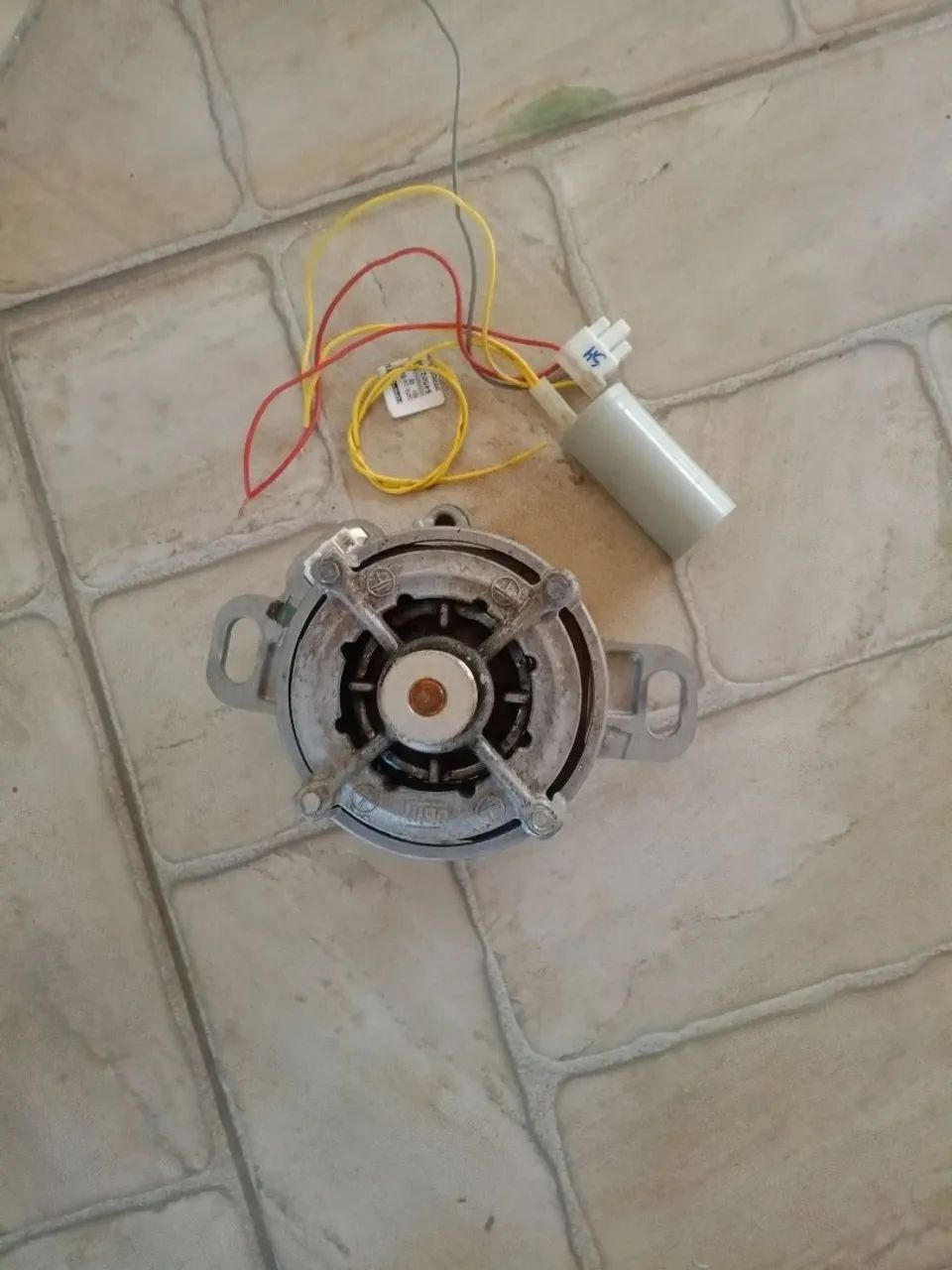 Motor Weg 1/4 Cv 127V