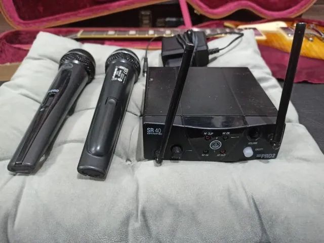 Microfone duplo sem fio AKG SR40 mini 2