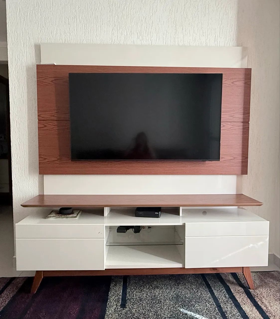 Rack com painel 1,8m64750749962242120