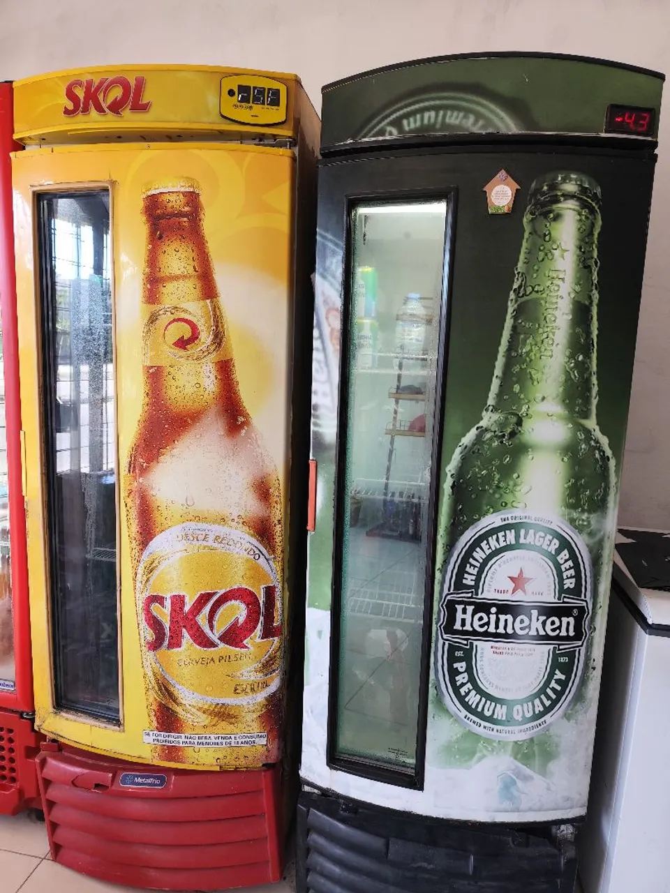 Cervejeira Skol e Heineken