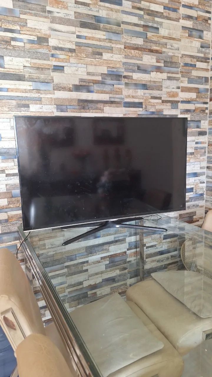 Tv  Smart  Samsung 43" (apresenta manchas na tela) - Foto 6