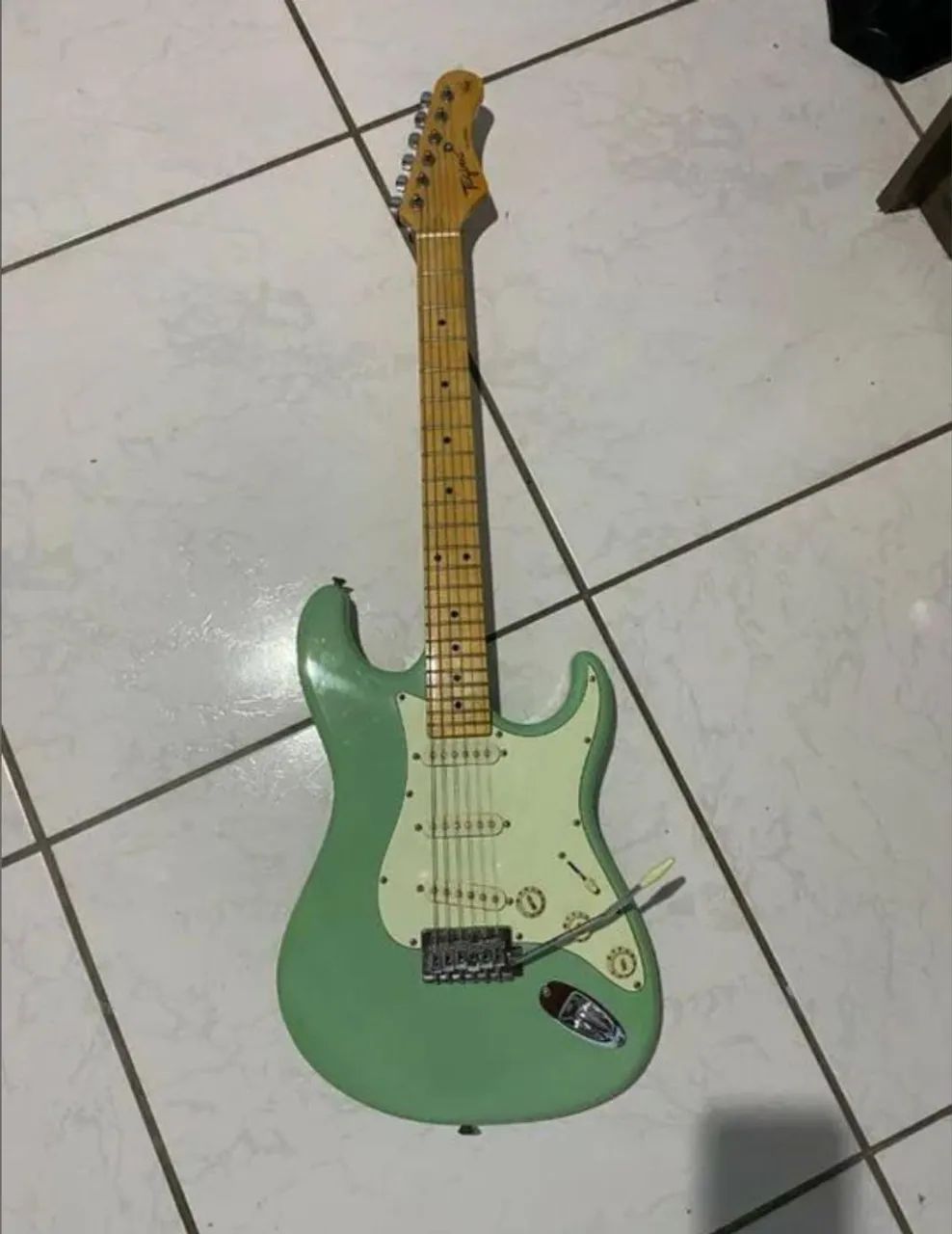 Guitarra Tagima estilo Strato - Verde vintage