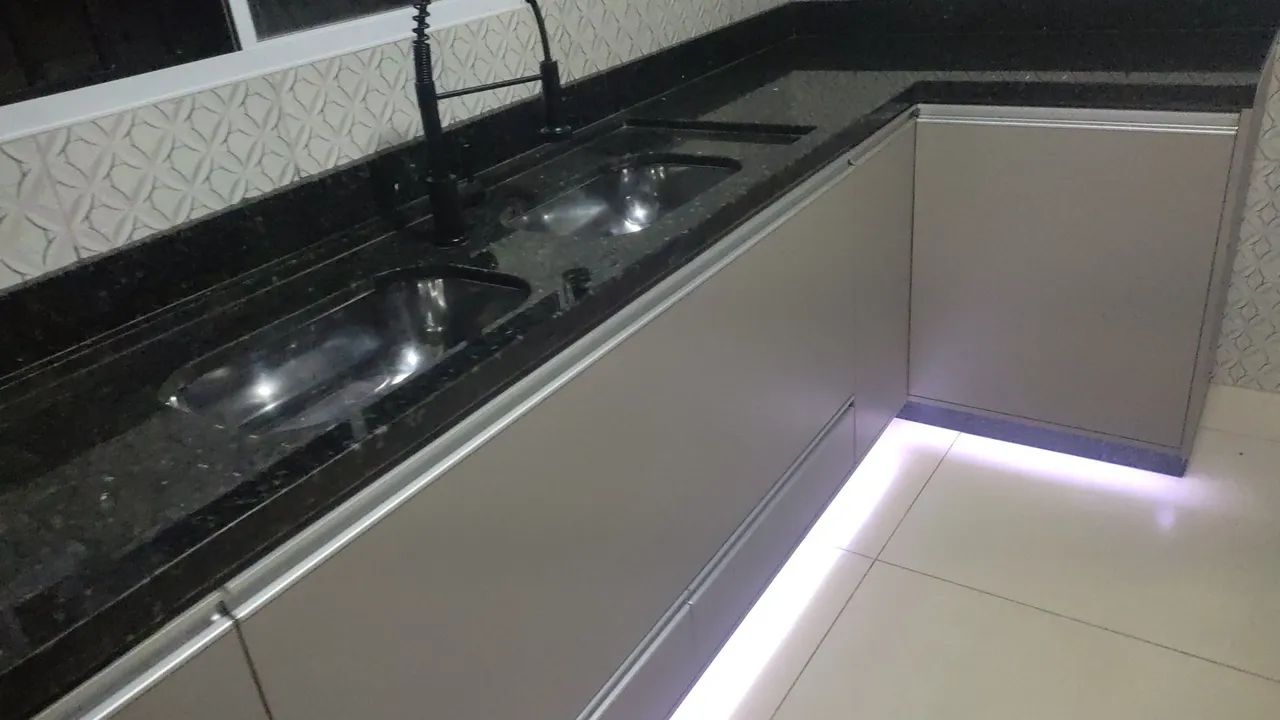 Armário de Cozinha com bancada de granito Verde Pérola  - Foto 5