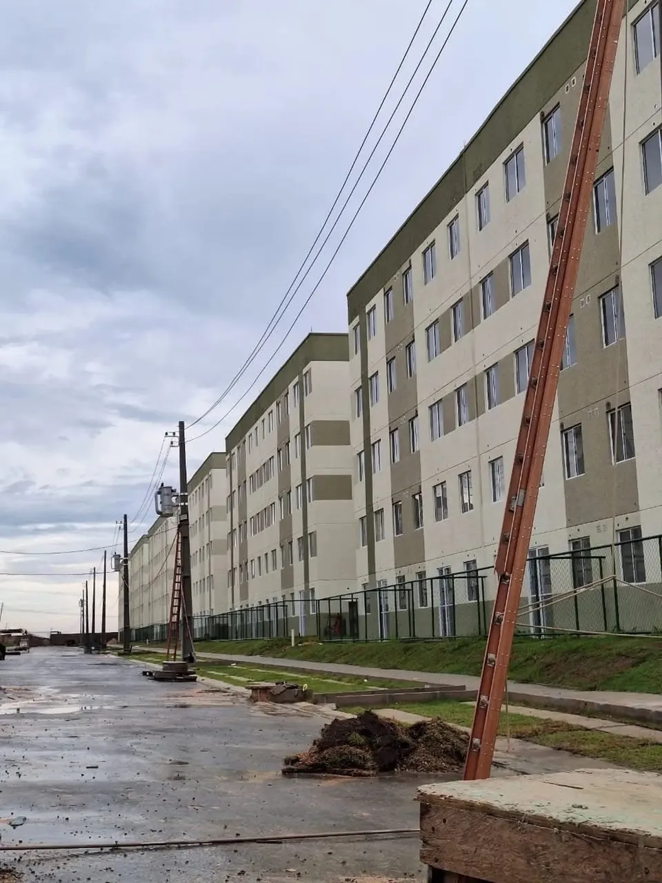 VILLAGE TORRES EM OBRA
