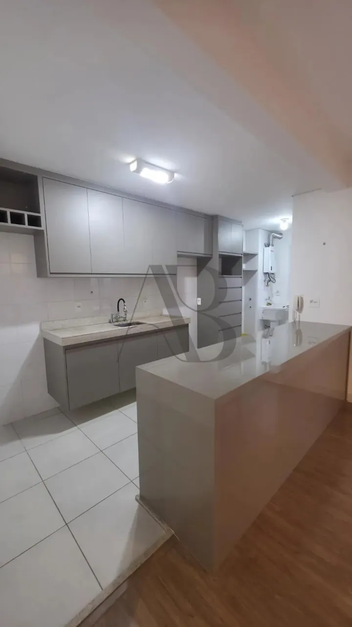 Apartamento com 2 dormitórios para locação no Taquaral Campinas/SP