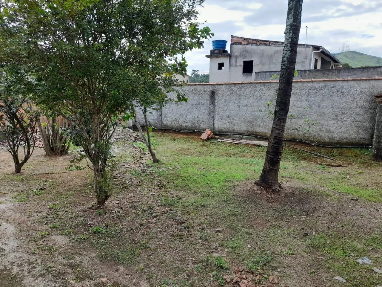 Terreno 12x30 rua principal todo murado - Foto 2
