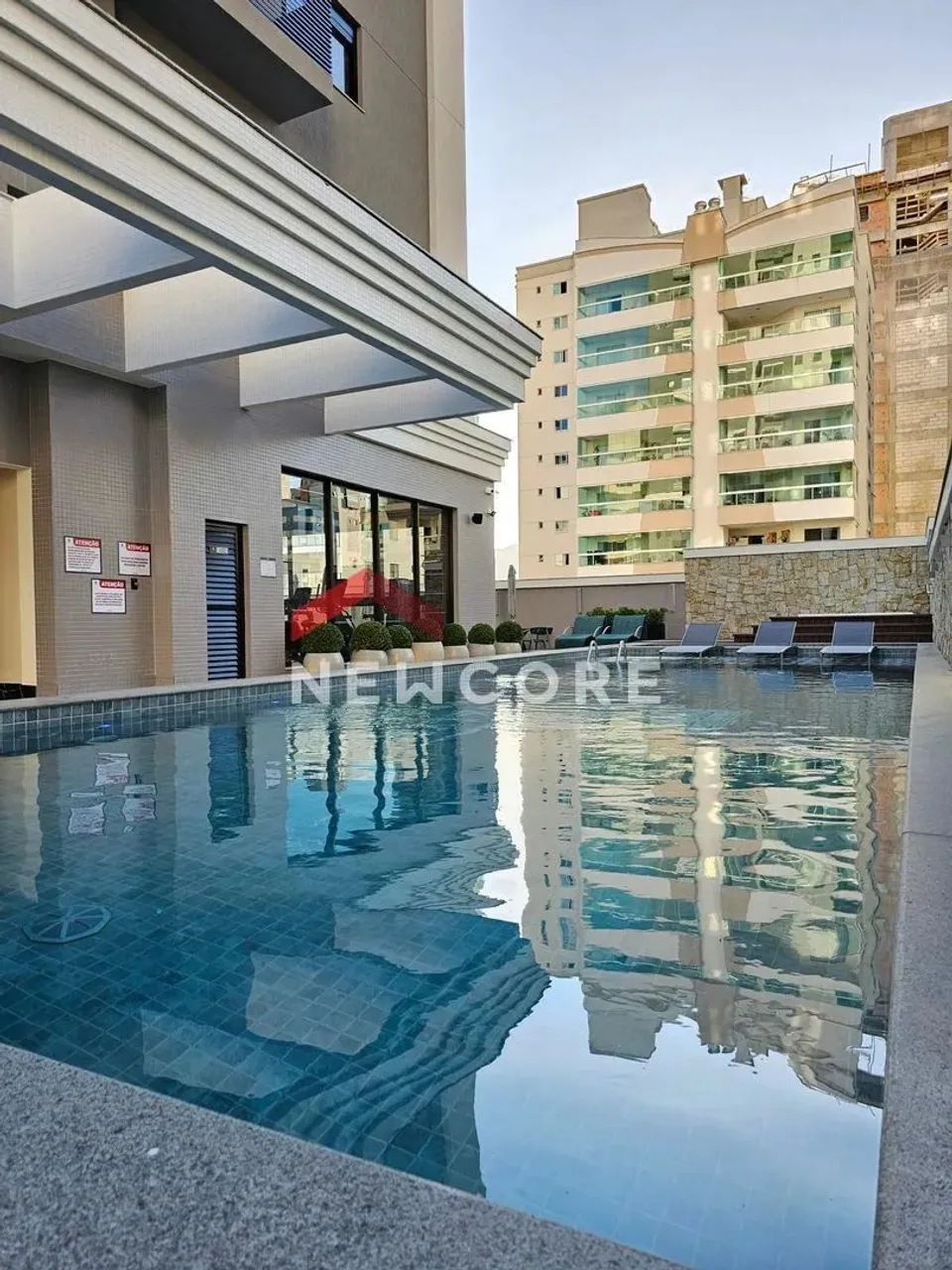 Apartamento em Rua 236 - Meia Praia - Itapema/SC