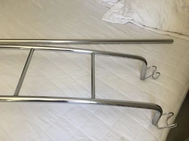 Escada deslizante em inox para beliche