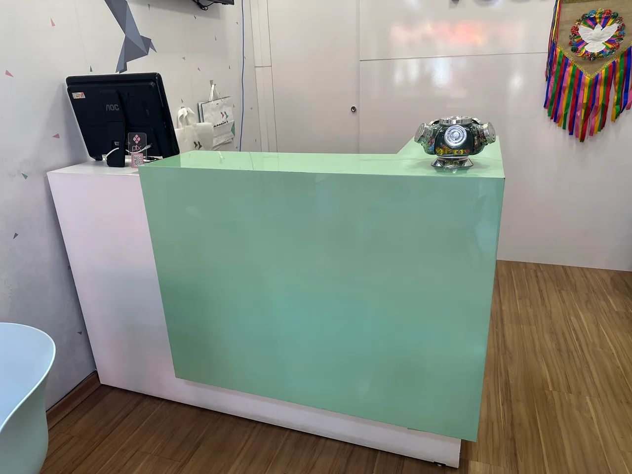 Vendo balcão de loja