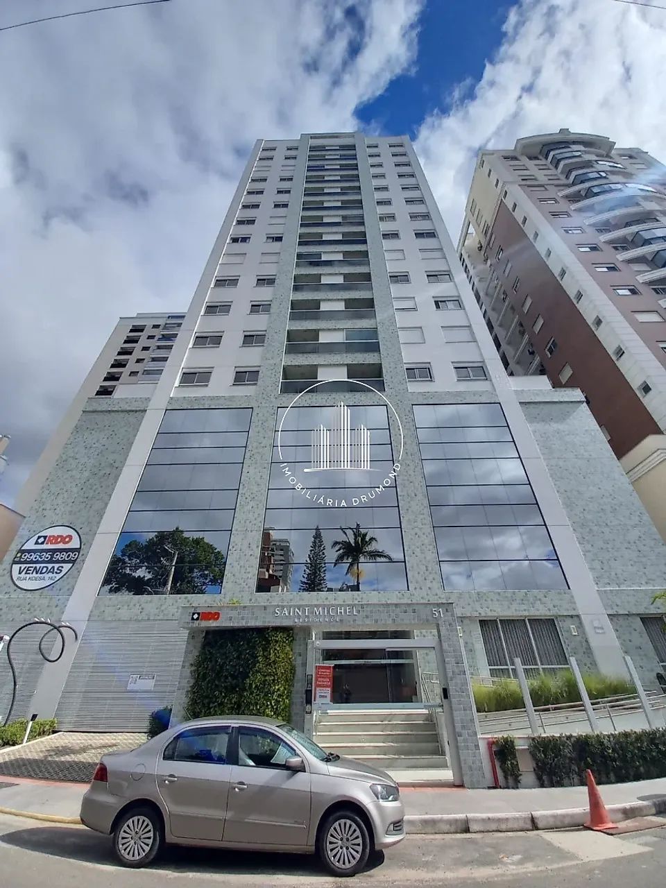Apartamento 2 Quartos com 2 Suítes e 75m² - Kobrasol - PLC