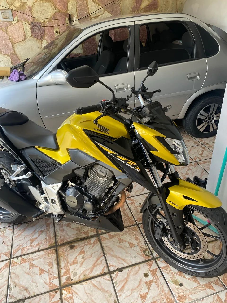 Cb300f com manual, chave reserva e nota fiscal. - Foto 5