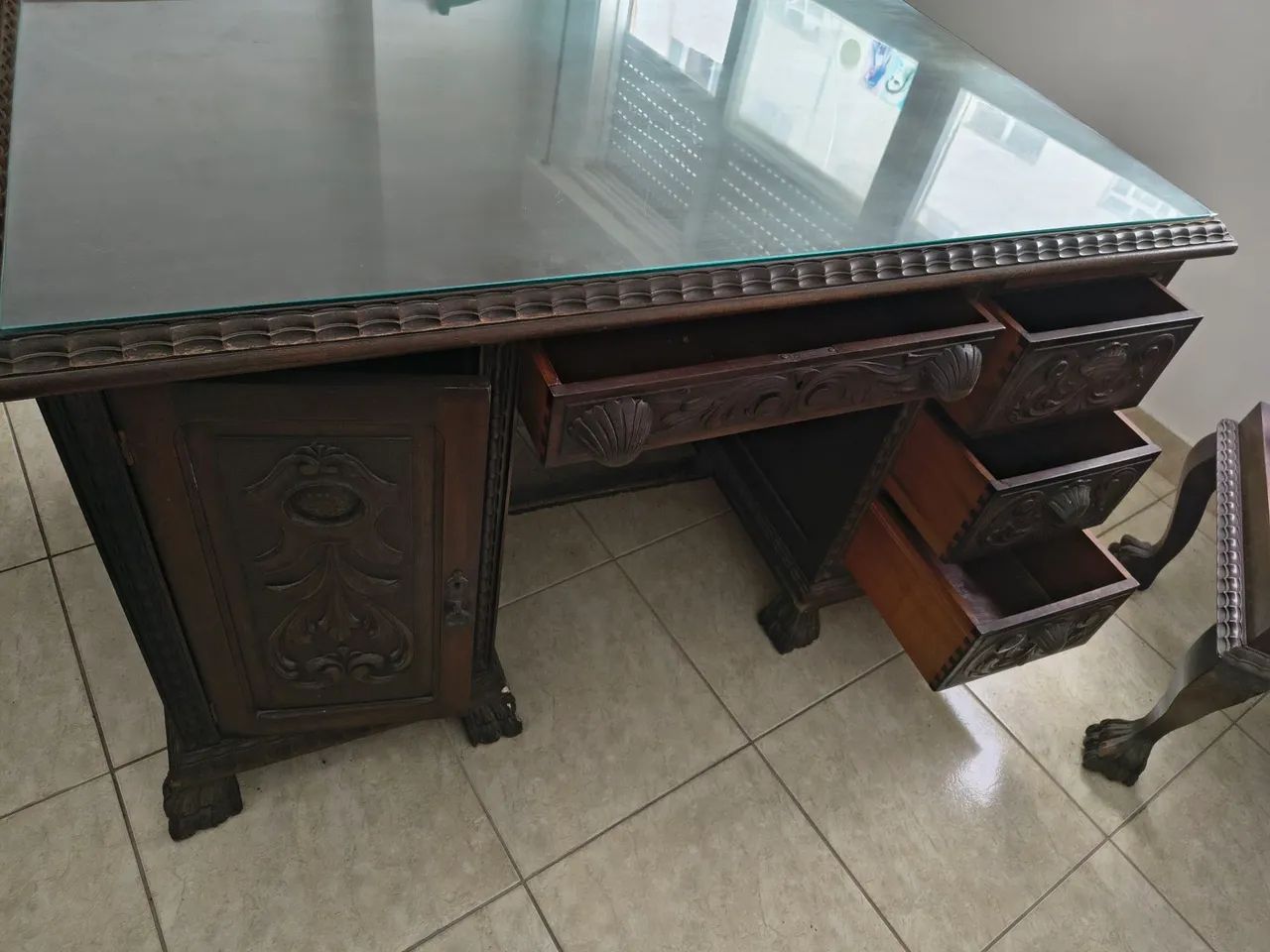 escrivaninha/ mesa pata de leão - Foto 3